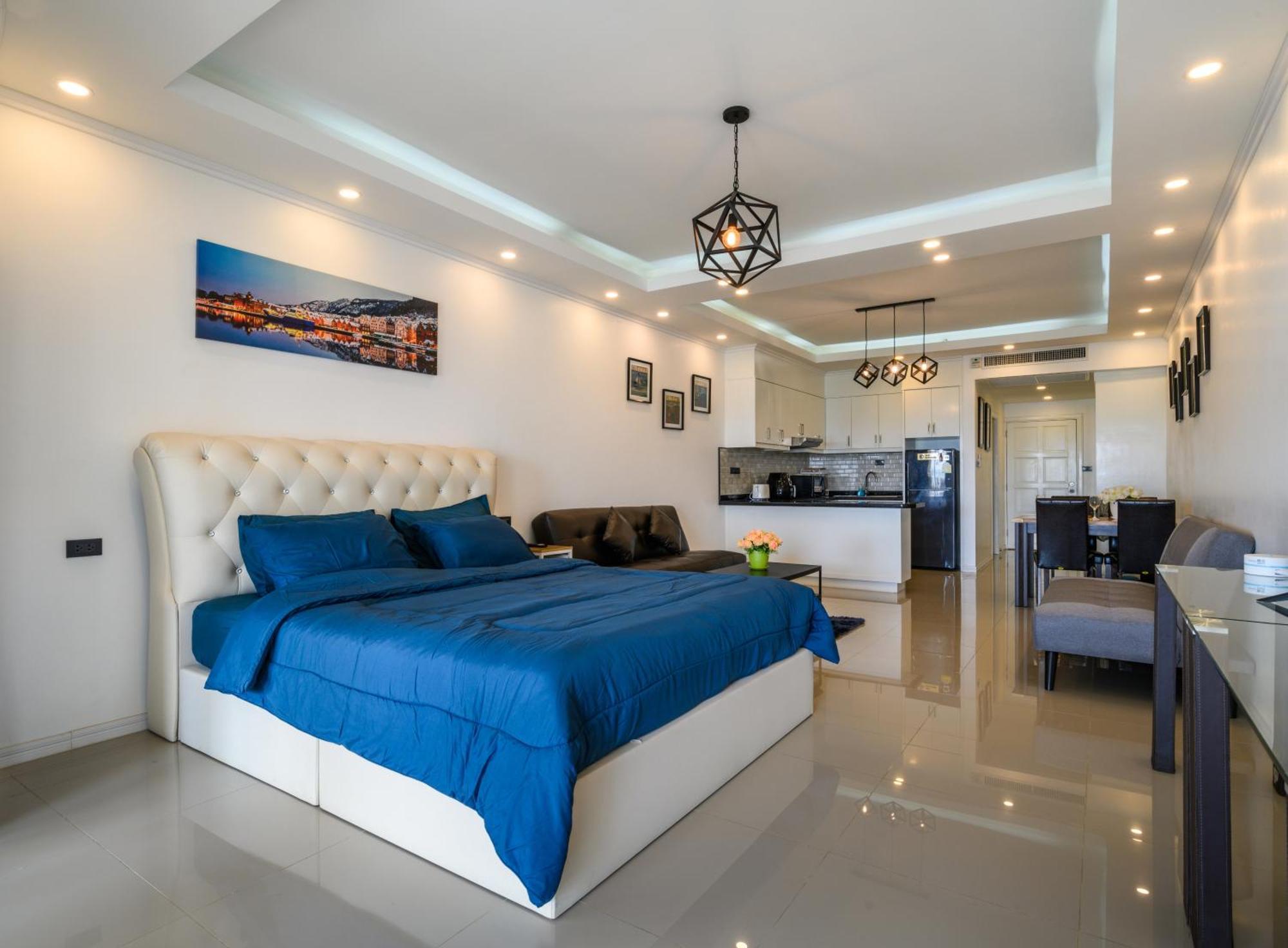 Jomtien Beachfront Stylish Studio , Stunning Seaview , Big Pool Esterno foto