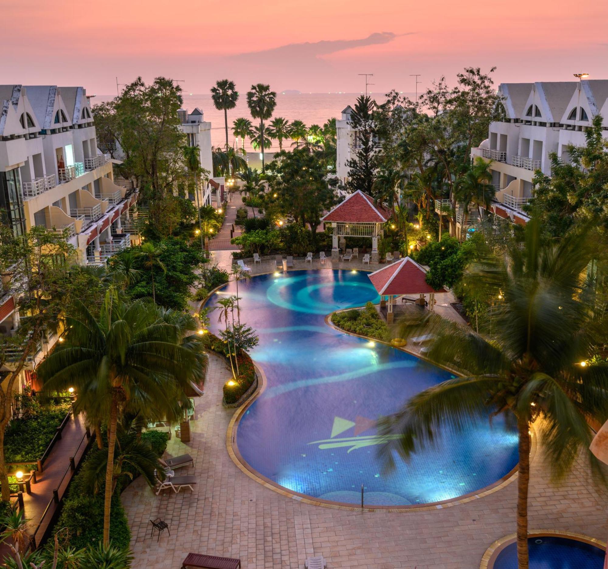 Jomtien Beachfront Stylish Studio , Stunning Seaview , Big Pool Esterno foto